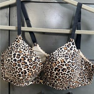 Victoria’s Secret cheetah fabulous plunge push-up bra, like new, size 36C